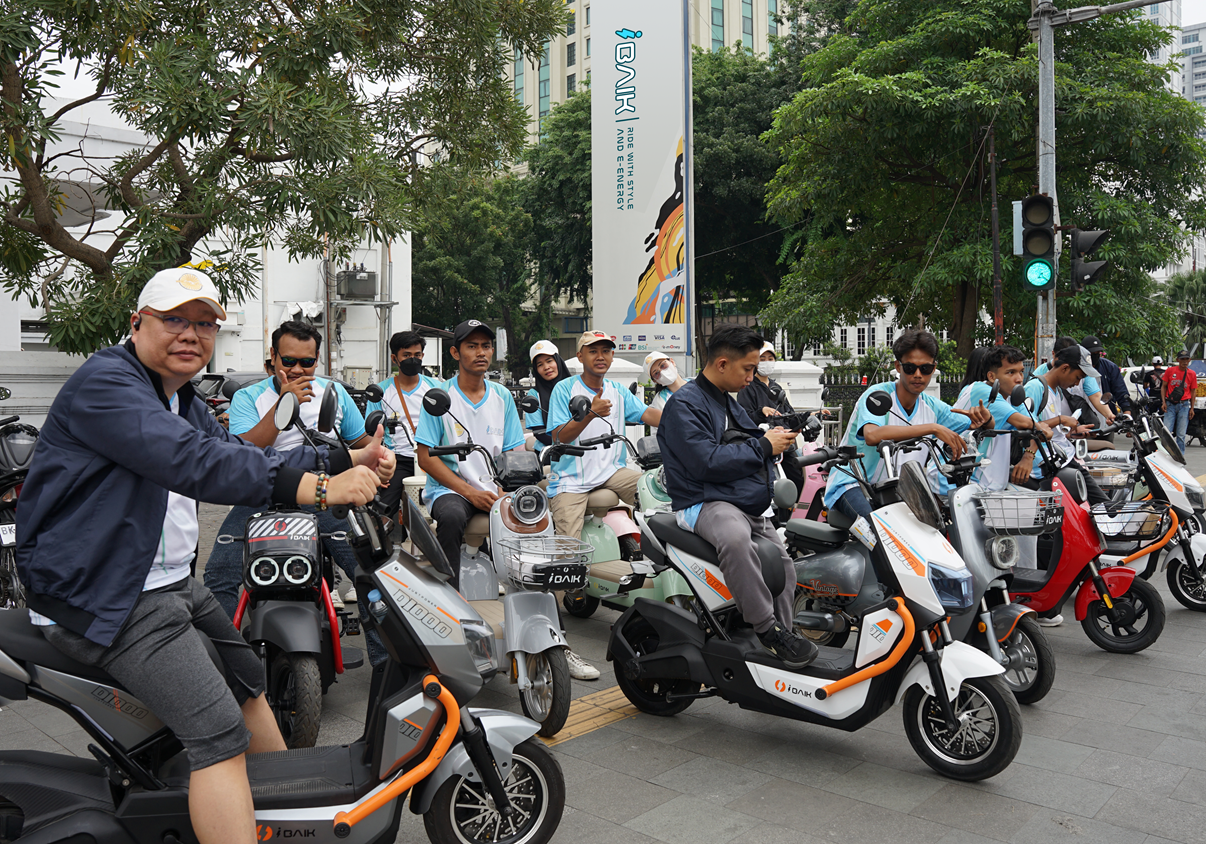 Ibaik About Us Desktop